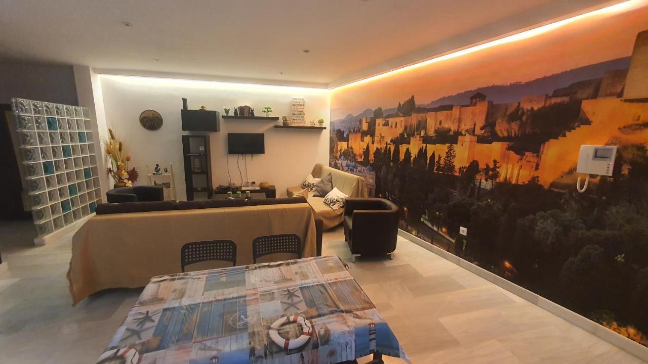 Lyrioshomes Apartamentos Los Treboles Malaga Exterior photo